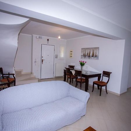 Ferienwohnung Casa Di Castellano Kynopiástai Exterior foto