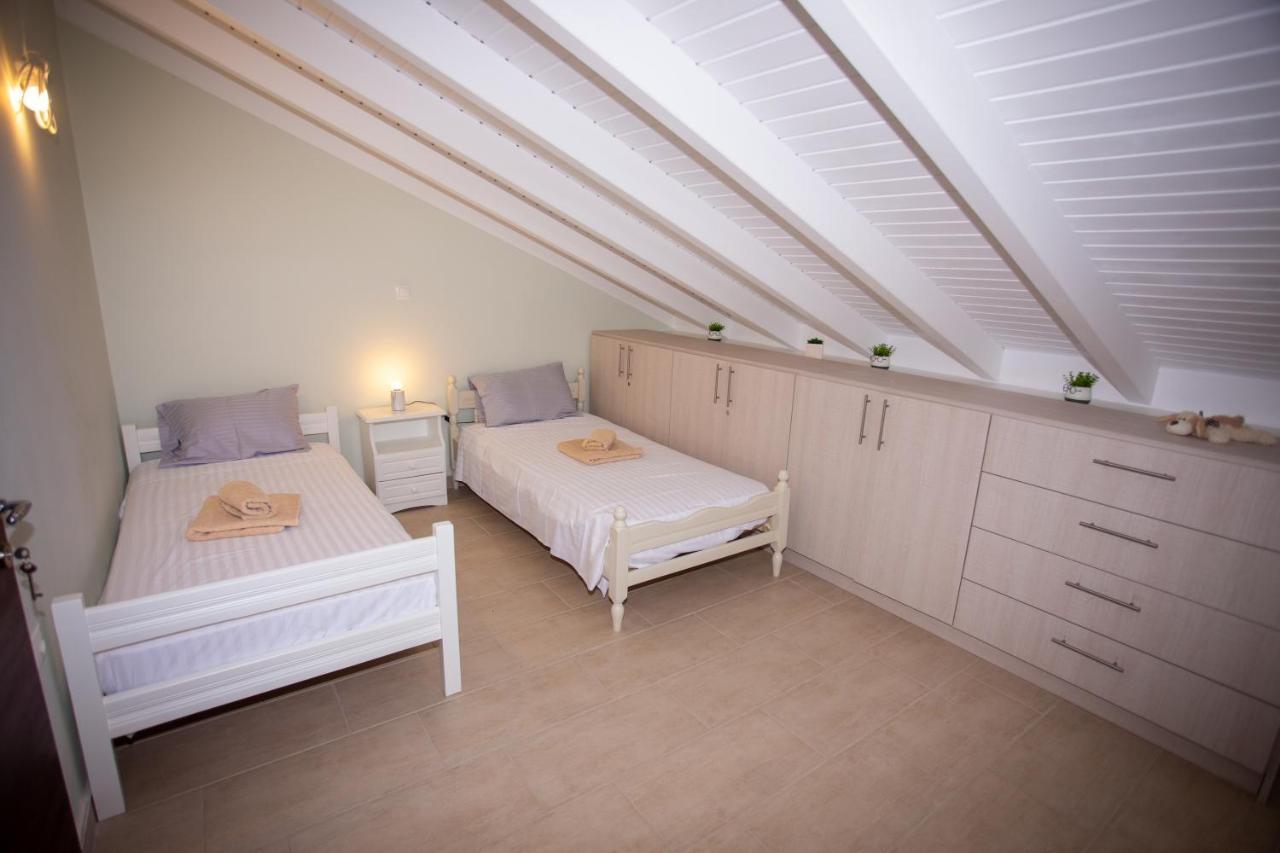 Ferienwohnung Casa Di Castellano Kynopiástai Exterior foto